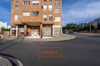 Local comercial en venta en Los Molinos - Villa Blanca en Almería
