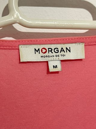 Blusa Morgan rosa con encaje