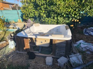 Jacuzzi con Carcasa de Madera