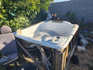 Jacuzzi con Carcasa de Madera