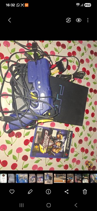 PlayStation 2 (PS2) con accessori