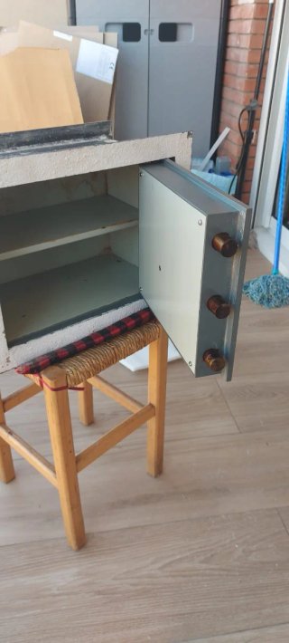 Caja fuerte empotrable