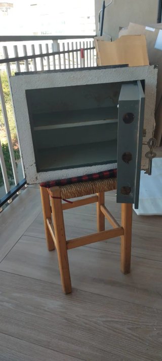 Caja fuerte empotrable