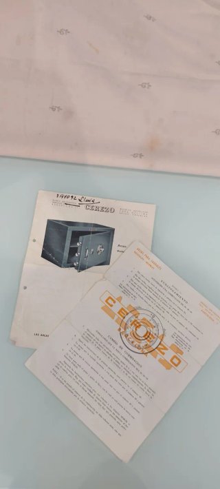 Caja fuerte empotrable