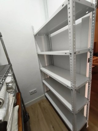 Estantería modular blanca metálica