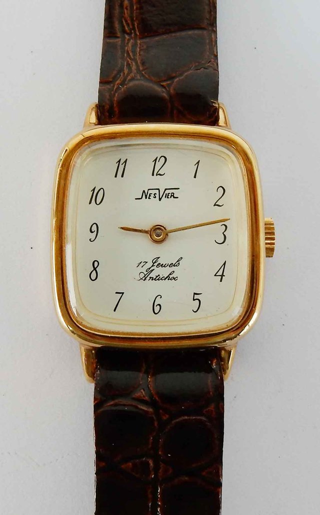 1510-Reloj NESVIER - señora - vintage - cuerda-NOS