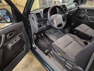 Suzuki Jimny 2000
