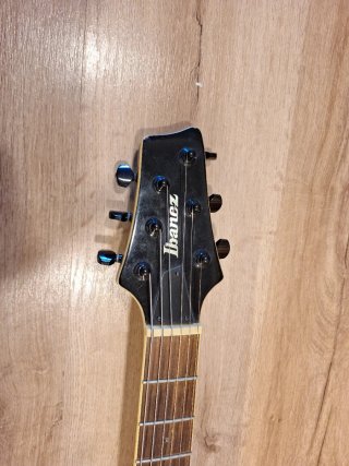Guitarra Eléctrica Ibanez SZ320MH