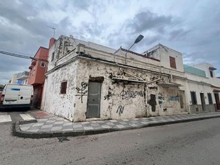 Casa adosada en venta en Bajadilla - Fuente Nueva en Algeciras
