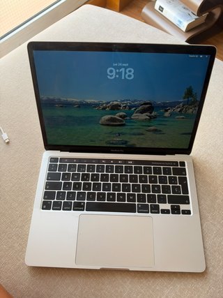 MacBook Pro M1 13 8GB RAM 256GB
