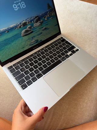 MacBook Pro M1 13 8GB RAM 256GB