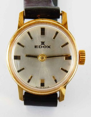 1511-Reloj FORSAM -Swiss-señora-vintage-cuerda-NOS