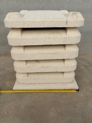 Aspirador estático o chimenea de piedra