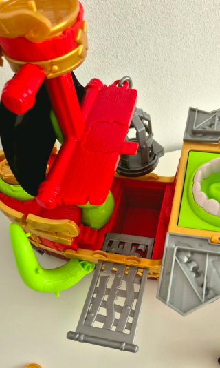 Barco Kraken Piratix