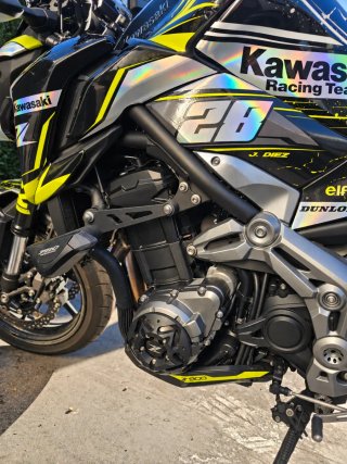 Kawasaki Z900 Full