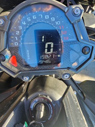 Kawasaki Z900 Full