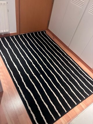 Alfombra Ikea Gorlose Rayas Negras y Blancas