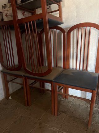 Conjunto de 6 sillas de madera