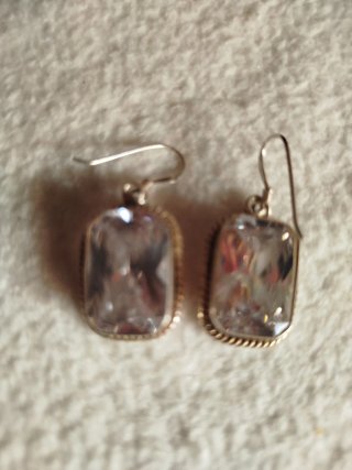 Conjunto de Pendientes y Colgante de Cuarzo