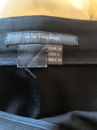 Falda Midi Recta Negra Básica