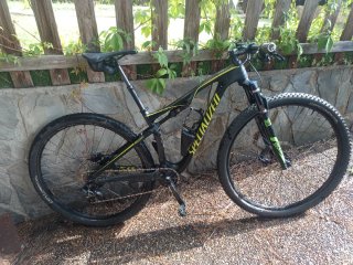 Bicicleta Specialized Epic carbono