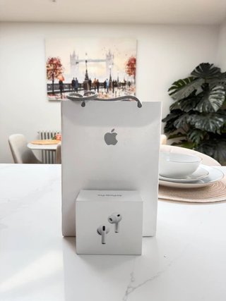 AirPods Pro 3 nuovi sigillati