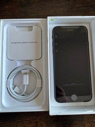 iPhone SE Midnight
