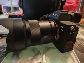 Cámara Sony A7III con Objetivo Zeiss 55mm