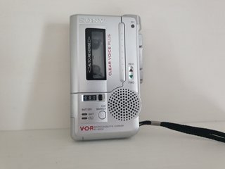 Grabadora Microcassette Sony M850V Plata