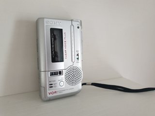 Grabadora Microcassette Sony M850V Plata