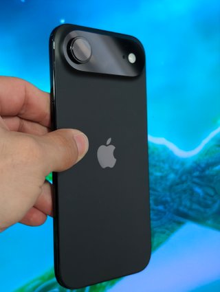 iPhone Air de 256GB - Color Black - Como nuevo