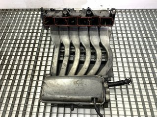Colector de admisión VW Touareg (7LA, 7L6, 7L7) 2002-2013 3.6 V6 FSI 03H133201D