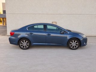 Toyota Avensis 2013