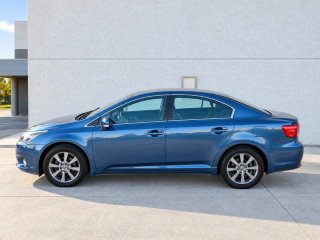 Toyota Avensis 2013