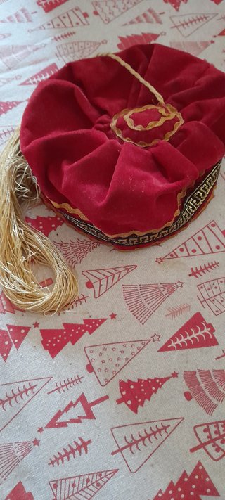Fez Greco/Turco Tradizionale Rosso e Oro