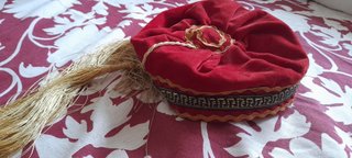 Fez Greco/Turco Tradizionale Rosso e Oro