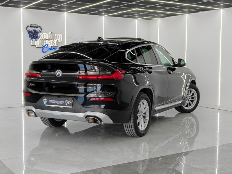 BMW X4 2022, foto 2