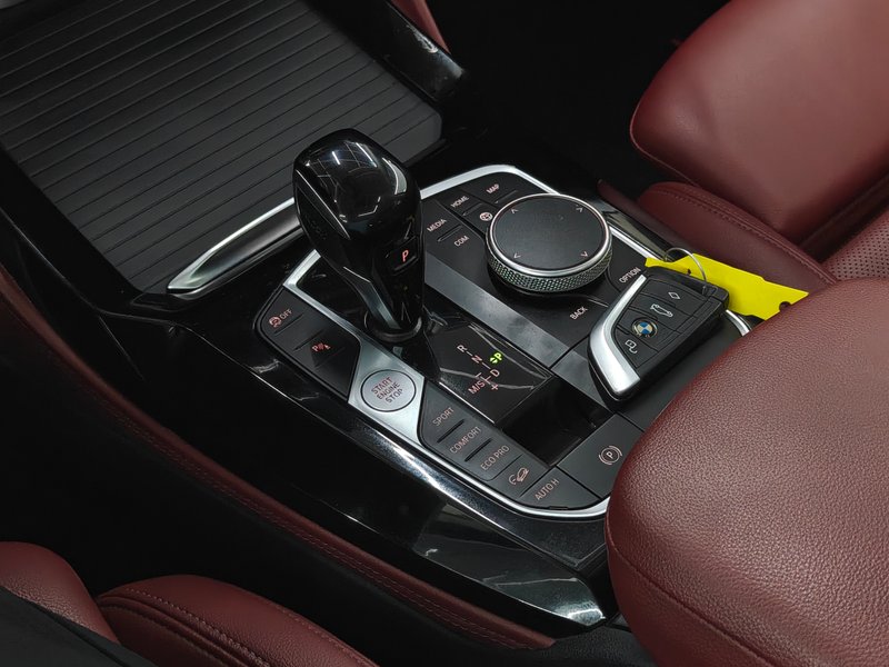 BMW X4 2022, foto 14