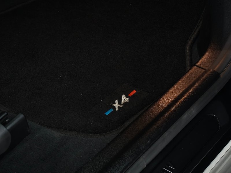BMW X4 2022, foto 20