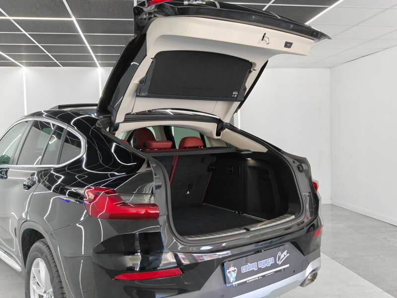 BMW X4 2022, foto 30