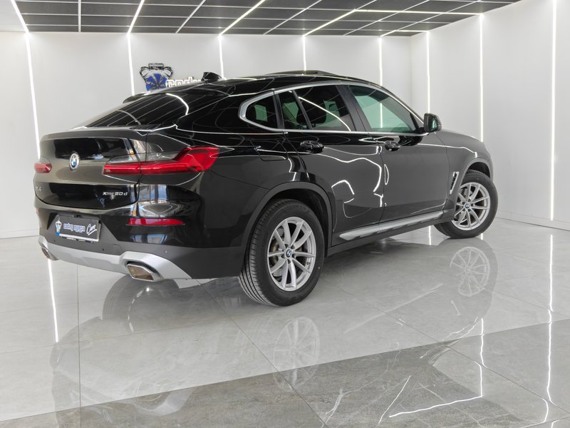 BMW X4 2022, foto 32