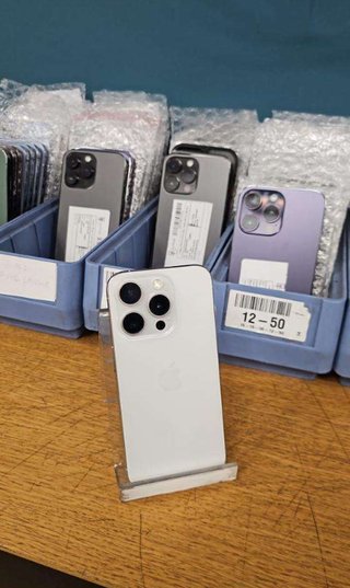 APPLE IPHONE 15 PRO, 128 GB, clase AB
