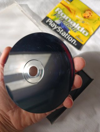 Ronaldo V-Football PS1 (Deportes)