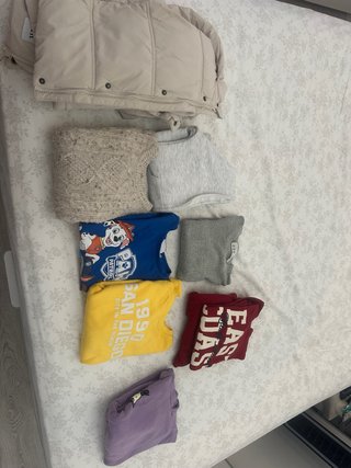 Lote de 8 prendas de ropa