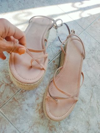 Sandalias esparto cuña beige/rosa