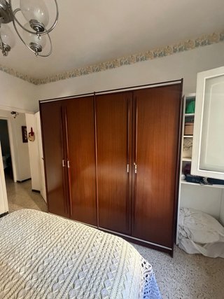 Cabecero con Mesitas de noche, Cómoda y armario