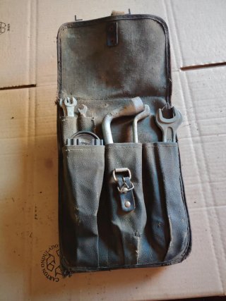 Estuche de Herramientas Lada Niva