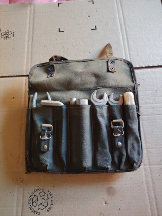 Estuche de Herramientas Lada Niva