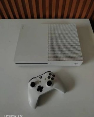 Xbox One S con Mando