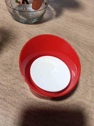 Juego de 2 jarras de cristal con tapa roja